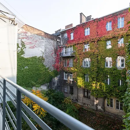 2 Bedrooms Levia 2 Daire Lviv