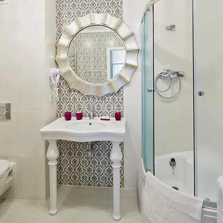 2 Bedrooms Apartments Levia 2 Apartment