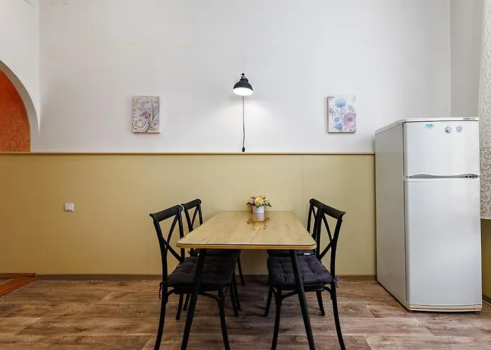 2 Bedrooms Levia 2 * לבוב