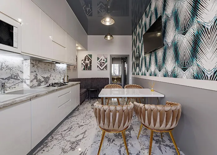 2 Bedrooms Levia 2 * לבוב