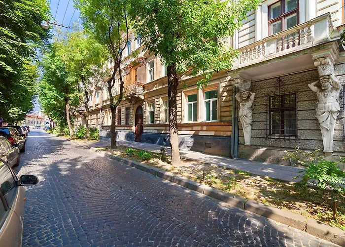 2 Bedrooms Levia 2 * לבוב